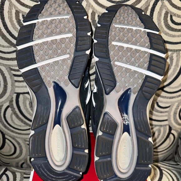 New Balance 990 V4 Men's Navy Sneakers - Picture 10 of 11